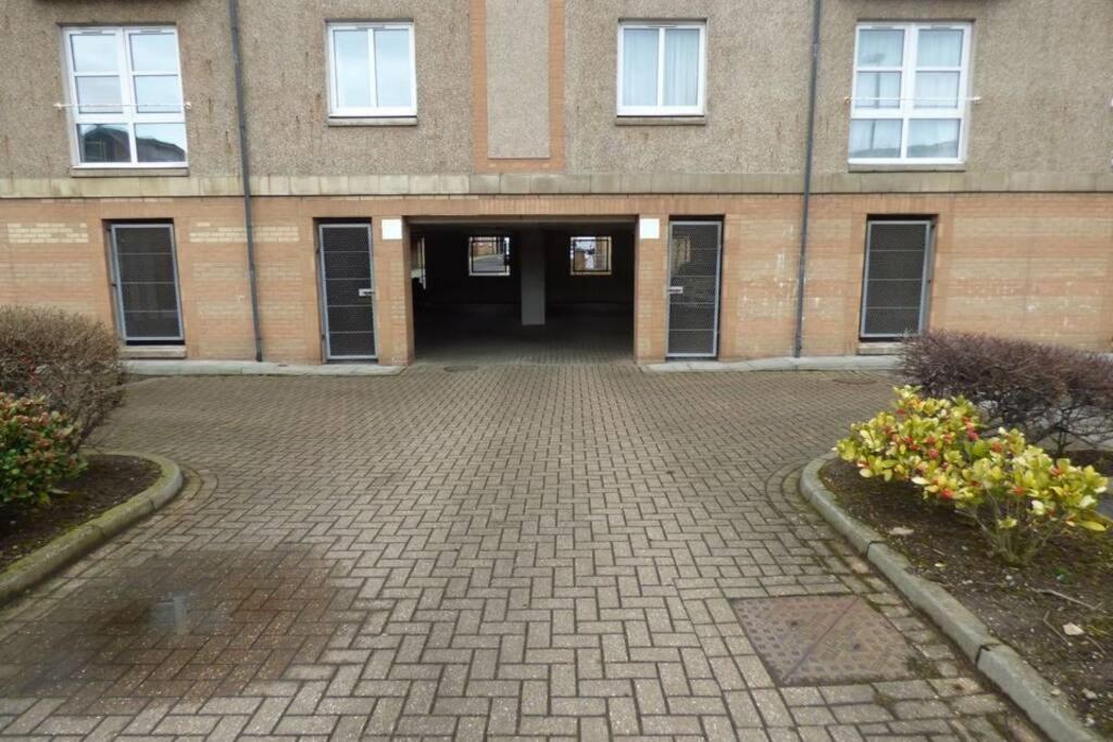 Comfortable, Self Contained 2 Double Beds Town Apartment Near Pittodrie Stadium Aberdeen Eksteriør bilde